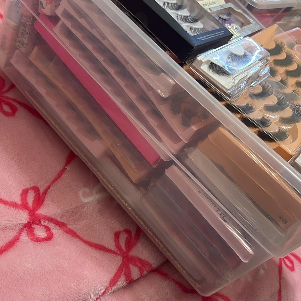 Assorted Eyelash Collection - Picture 7 of 8